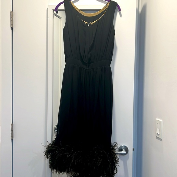 Vintage Miss Bonwit sheer black dress with feather bottom. Size 0 - Picture 4 of 8